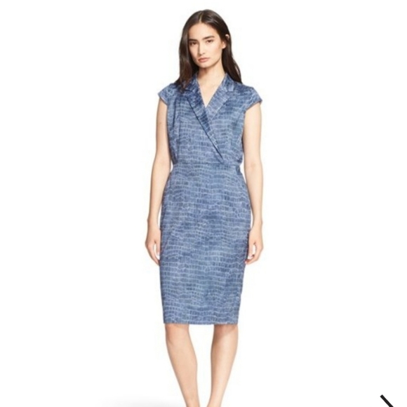 Max Mara Size 10 'Nichols' Blue Crocodile Print Pencil Cut Designer Dress - Picture 1 of 9